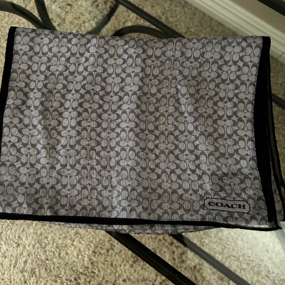 Coach Long Silk/Metallic Scarf Signature Coach Print Black, Silver/Gray